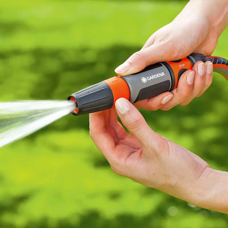 Gardena Classic Adjustable Spray Nozzle-image-3